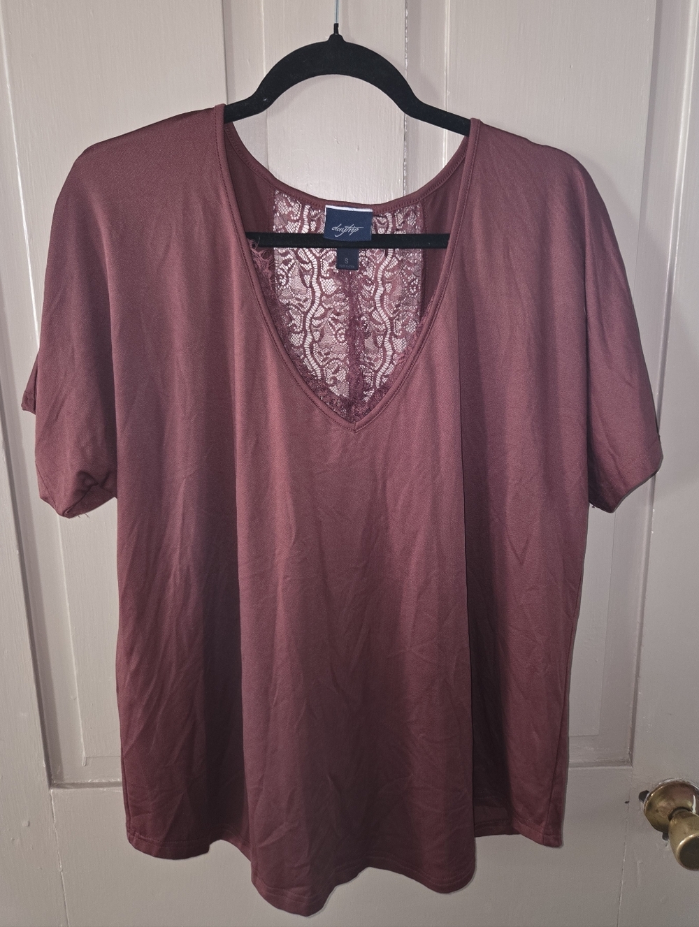 Daytrip Mauve Lace-Back V-Neck Blouse